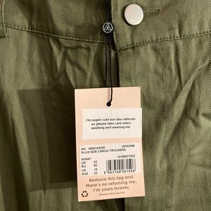 MISSGUIDED Plus size cargo joggers